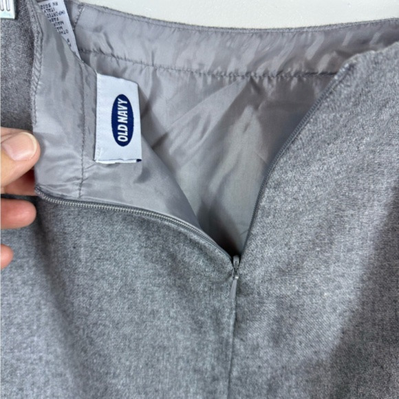 Old Navy Wool Blend Embroidered Knee Length Pencil Skirt Gray Size 4 Fall Winter - Picture 5 of 7